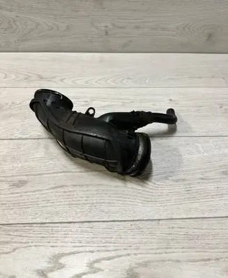BMW X5 E70 Air intake duct part 7807493 58650910