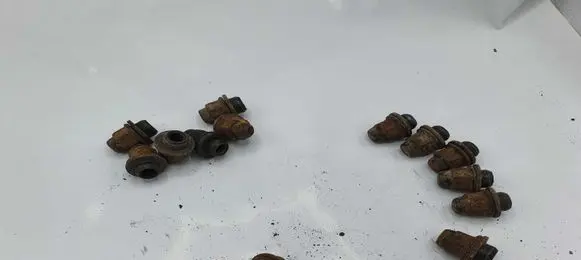 Toyota Land Cruiser (HDJ90) Nuts/bolts NOCODE