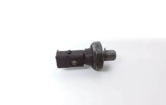 Audi A4 S4 B6 8E 8H Oil pressure sensor 038919081