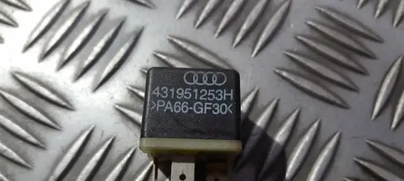 Volkswagen PASSAT B5 Other relay 431951253h