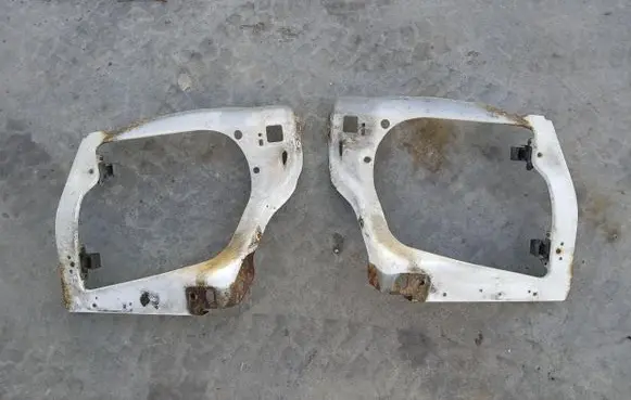 Ford Transit Headlight/headlamp mounting bracket 