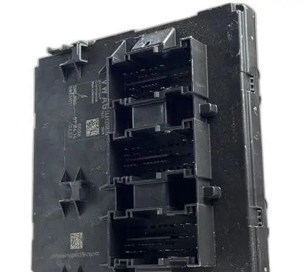 Volkswagen PASSAT B7 Fuse box set 3AA937087N5WK50513