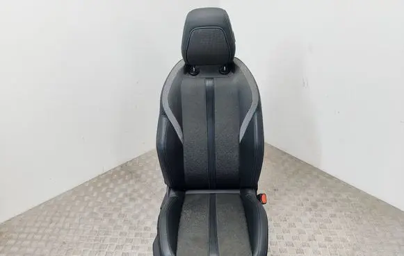 Peugeot 308 Front passenger seat 