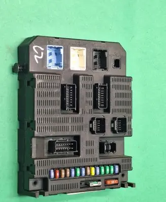 Citroen C2 Fuse module 9659285380