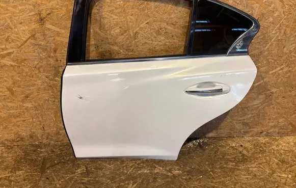 Infiniti Q50 Rear door 