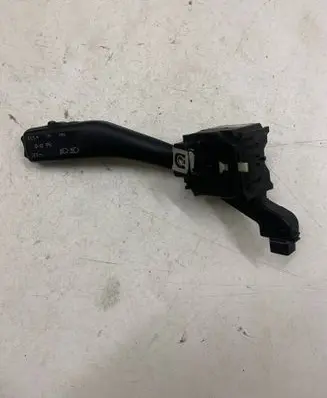 Volkswagen Golf V Indicator stalk ANP80H013C N8D0482C