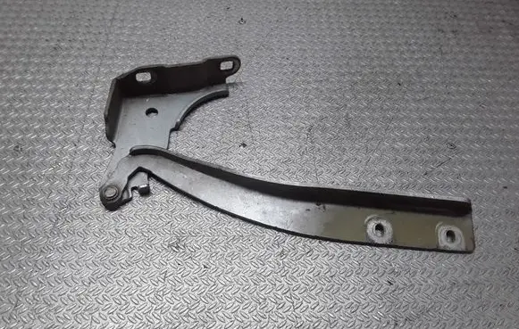 Engine bonnet/hood hinges