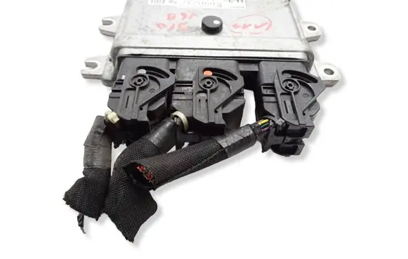 Nissan Qashqai+2 Engine control unit/module ECU MEC940320 090737