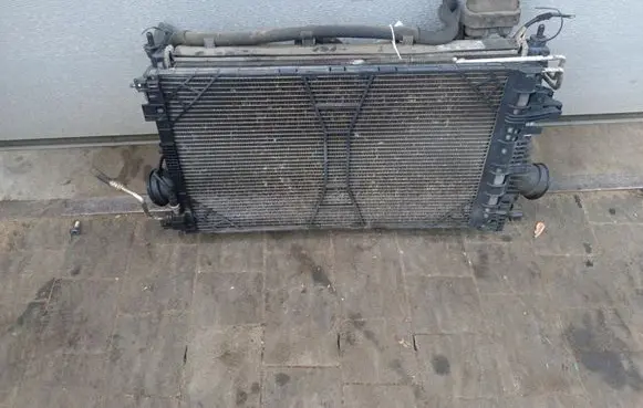 Opel Insignia A Coolant radiator