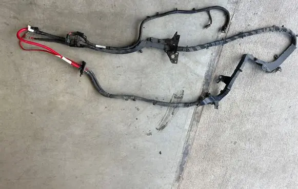 Volvo S90, V90 Positive cable (battery) 33360209 31665305 P31665305