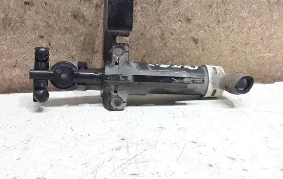 Headlight washer spray nozzle