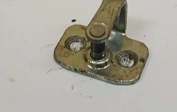 Opel Antara Front door lock loop/hook striker