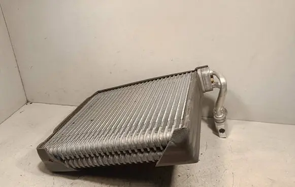 Air conditioning (A/C) radiator (interior)