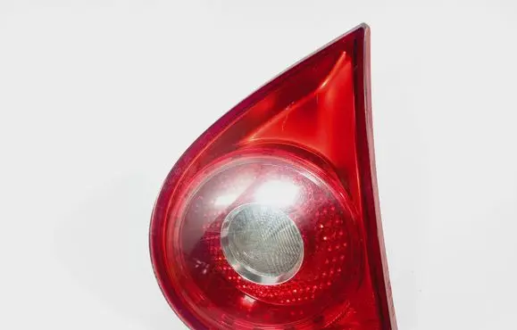 Volkswagen Golf V Tailgate rear/tail lights 285002