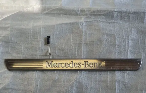 Mercedes-Benz GL X166 Front sill trim cover A1666801335 A1666802235