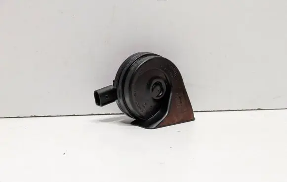 Audi A5 Horn signal 8B3951221 V033213 8B3951210