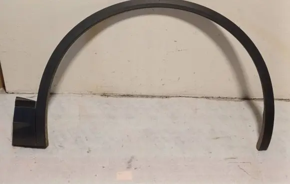 Volkswagen Touareg III Front arch trim 760853718