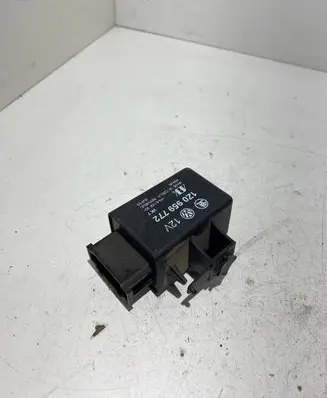 Volkswagen PASSAT B6 Other control units/modules 1Z0959772