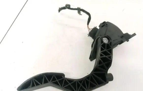 Audi A4 S4 B6 8E 8H Accelerator throttle pedal 8E1721523 6PV00837601