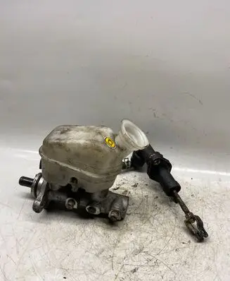 KIA Carens I Master brake cylinder