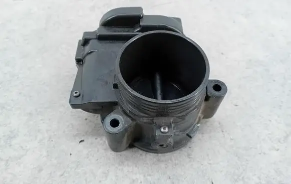 Peugeot 308 Throttle body valve V7576697