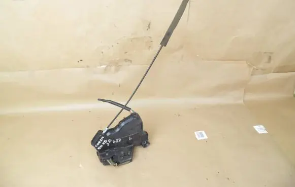 Toyota Corolla E120 E130 Front door lock 