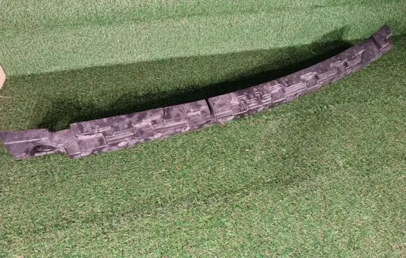 Front bumper foam support bar