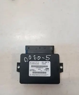 Volvo XC60 Hand brake control module 31334228
