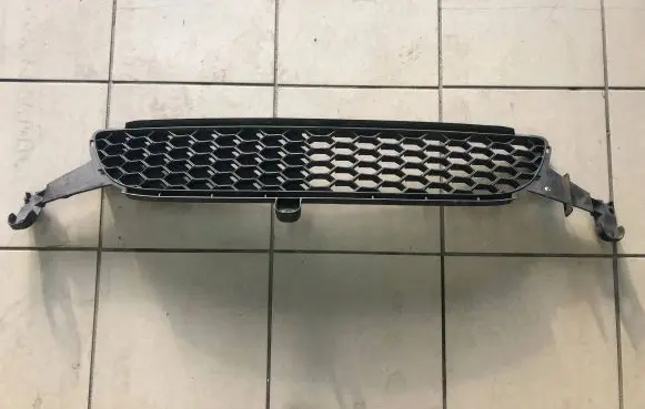Toyota Aygo AB10 Front grill 53112-0H040