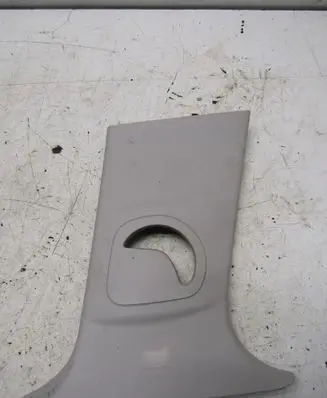 Citroen C3 (C) pillar trim 9815200777