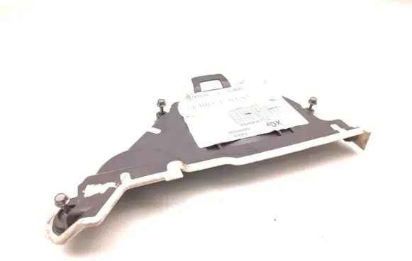 Opel Vivaro Timing belt guard (cover) 9830662580 9824675280