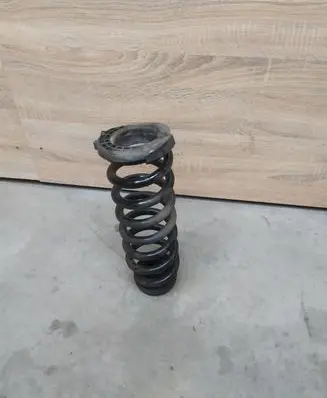 Mercedes-Benz C W205 Rear coil spring