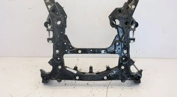 BMW X7 G07 Front axle beam 6884852