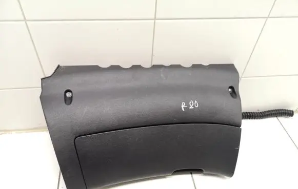 Skoda Octavia Mk2 (1Z) Glove box 1Z1857103 1Z1857097L