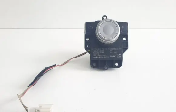 Mercedes-Benz C W204 Multifunctional control switch/knob A2048707658 03358060200 A2048708058