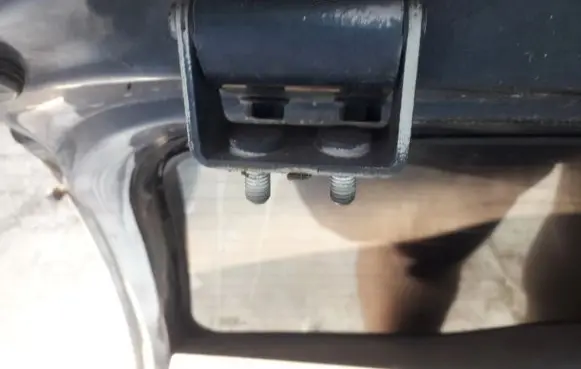 Volvo S40, V40 Tailgate/trunk/boot hinge
