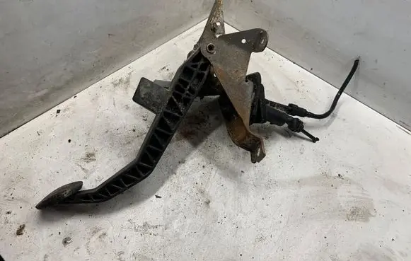 Clutch pedal