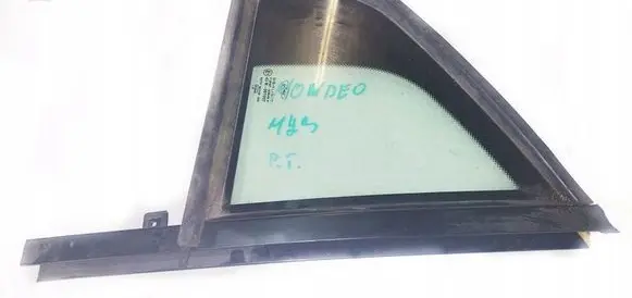 Ford Mondeo Mk III Front triangle window/glass 