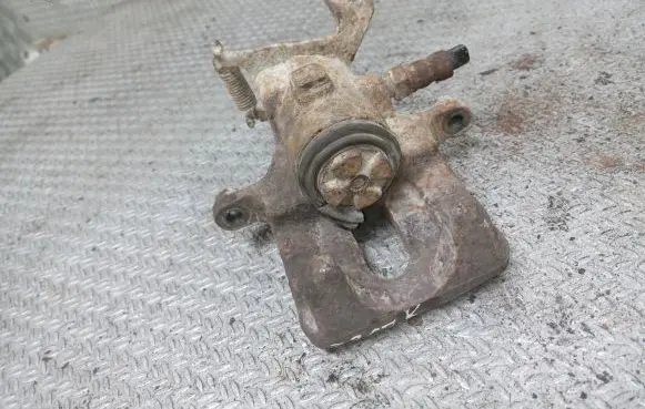 Ford Focus Rear brake caliper