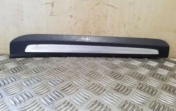 Audi Q7 4L Front sill trim cover 4L0853373C 4L0853373A