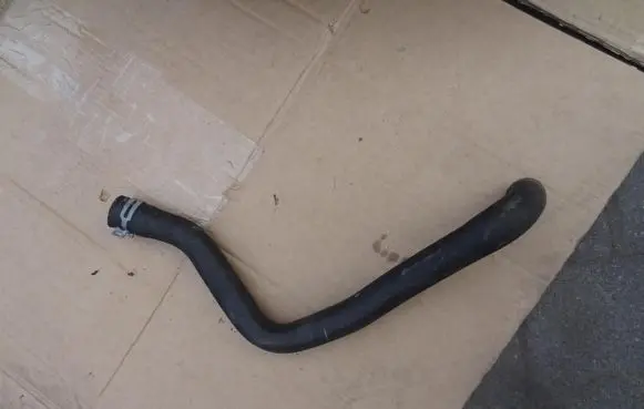 Citroen C3 Engine coolant pipe/hose 