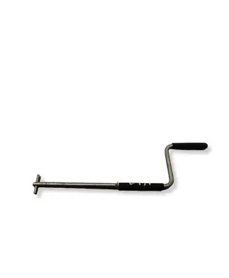 Nissan X-Trail T31 Wheel nut wrench