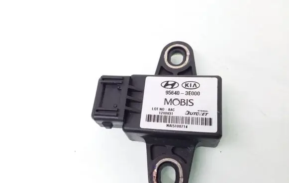 KIA Sorento ESP acceleration yaw rate sensor 956403E000