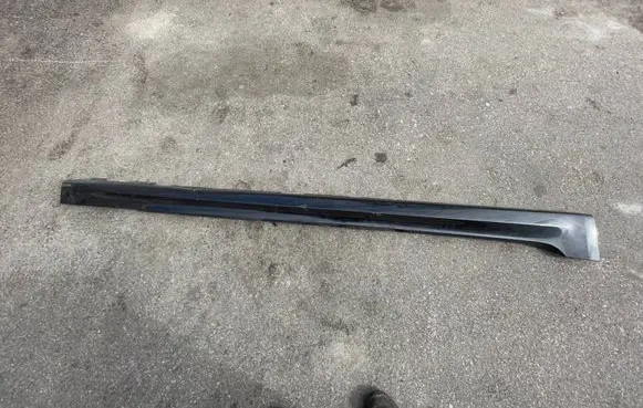 BMW 5 G30 G31 Sill 8064744