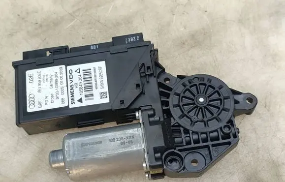 Seat Exeo (3R) Rear door window regulator motor 8E0959802E