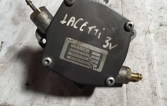 Chevrolet Lacetti Vacuum pump 9140307520 96440320