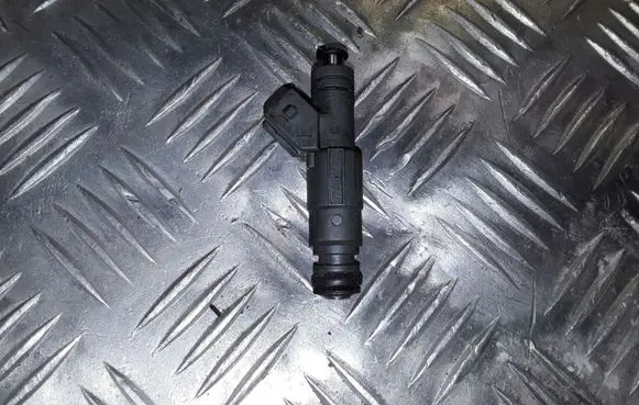 BMW X5 E53 Fuel injector 1707843 0280155823