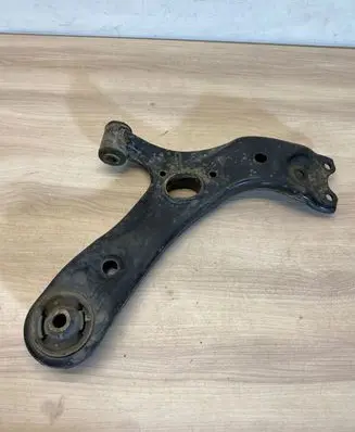 Toyota Auris E180 Front lower control arm/wishbone