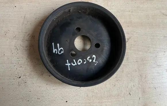 Ford Escort Water pump pulley 