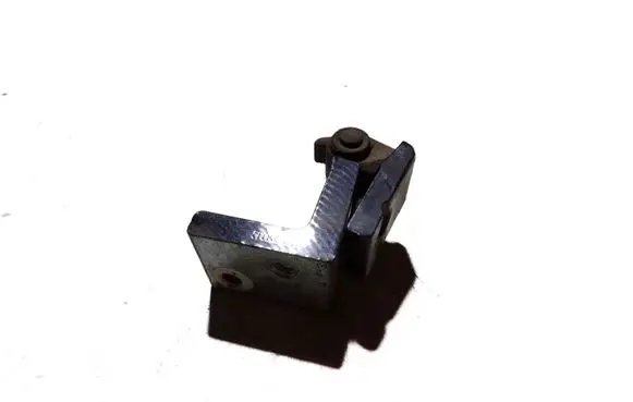 Seat Altea XL Rear door upper hinge 5P0833402A